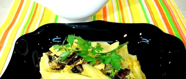 Макаронная запеканка с опятами