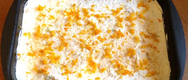 Творожная запеканка с апельсиновой цедрой и орехами