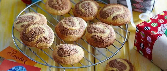 Двухцветное печенье из песочного лимонного теста