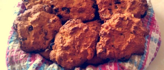 Овсяное печенье с шоколадом и сухофруктами