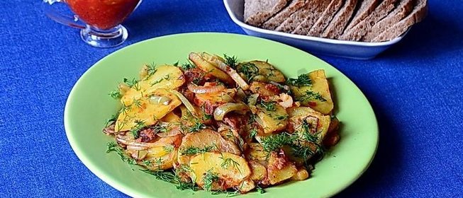 Жареная картошка с болгарским перцем