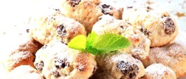 Новогоднее печенье с ананасами и вишней