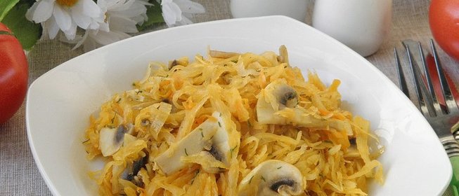 Солянка из свежей капусты с грибами