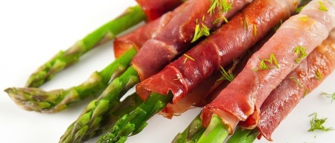 Спаржа в беконе за 15 минут