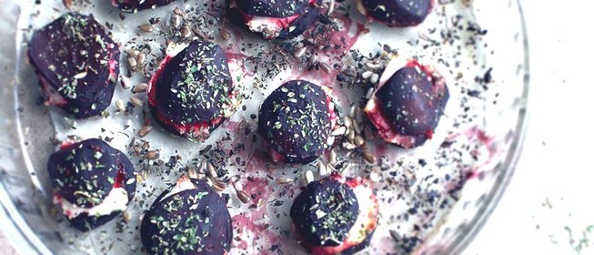 Сэндвичи из свеклы и адыгейского сыра