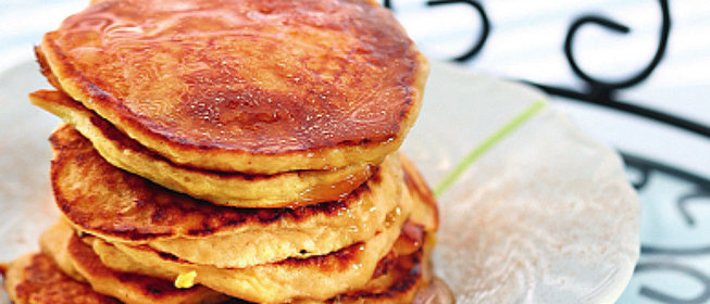 Оладьи с творогом и яблоками