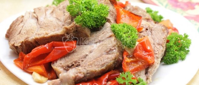 Запеченный омлет с овощами и пармезаном