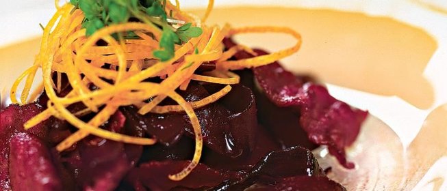 Рагу из свеклы с беконом