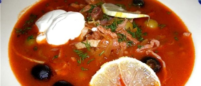 Солянка с мясом и картошкой