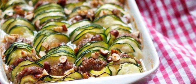 Запеканка из кабачков с фрикадельками