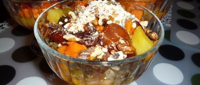 Тыква с изюмом и сухофруктами