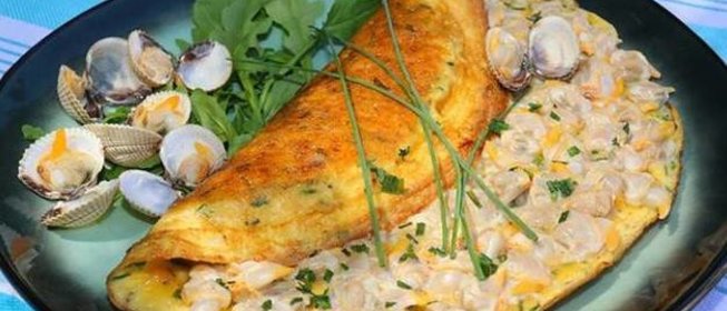 Омлет с ракушками вонголе