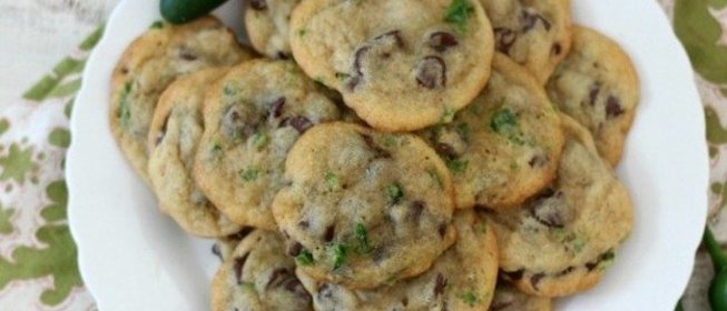 Печенье с шоколадной крошкой и халапеньо