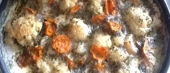 Цветная капуста в плавленном сыре с базиликом