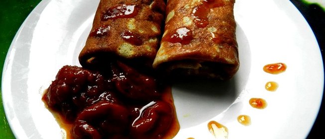 Ржаные блинчики с абрикосовым вареньем