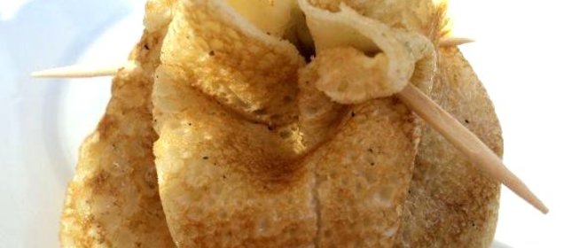 Блинчики с куриным филе и сыром