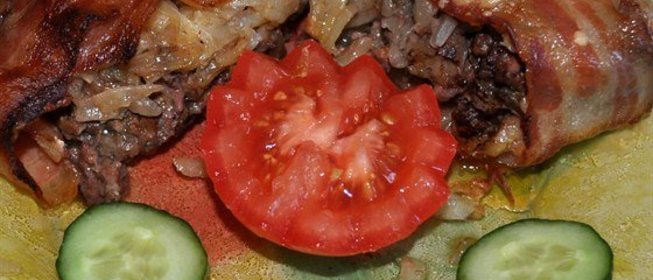 Картофельная запеканка с фаршем в беконе