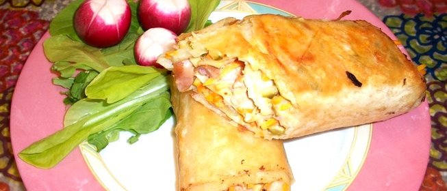 Лаваш с корейской морковкой и огурцом