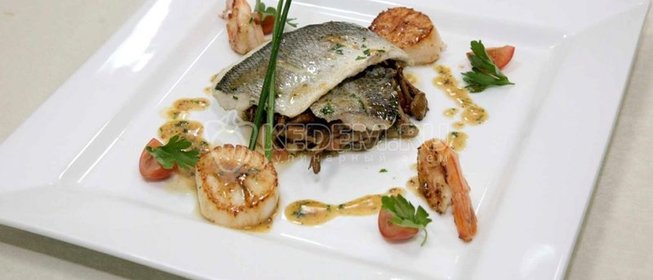 Сладкий перец, фаршированный куриным мясом