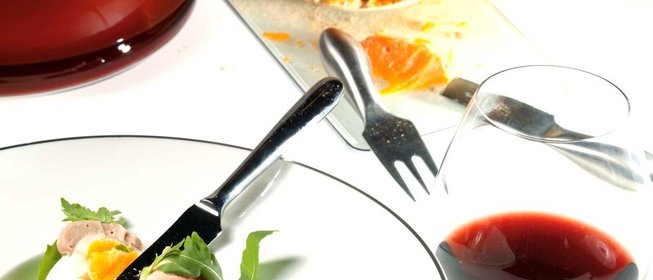 Яйца пашот с винным майонезом