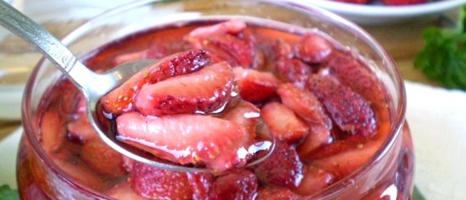 Клубничное варенье без варки