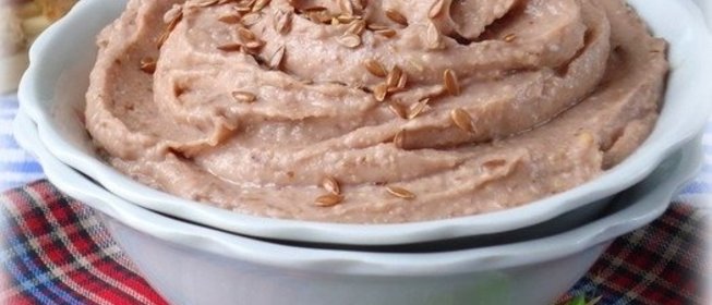Паштет из фасоли с кумином и семенем льна