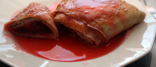 Блинчики со сливами