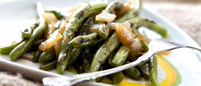 Зеленая фасоль с карамелизованным шалотом