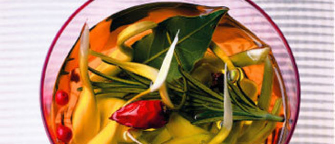 Молодой чеснок со специями