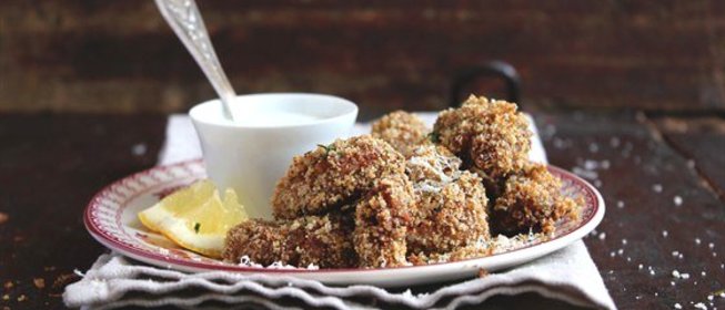 Куриные гужоны в сырно-ореховой корочке