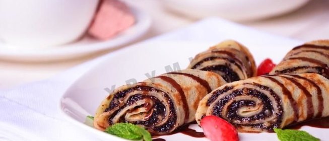 Блинчики с маковой начинкой и орехами