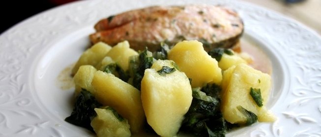 Картофель со шпинатом