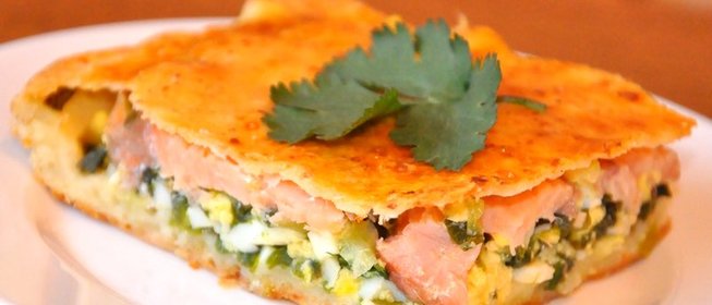 Пирог с семгой, брынзой и шпинатом