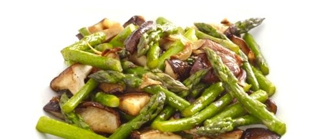 Спаржа с грибами