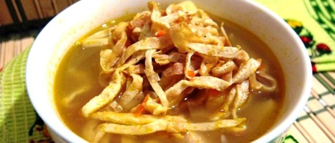 Куриный суп с яичными блинчиками