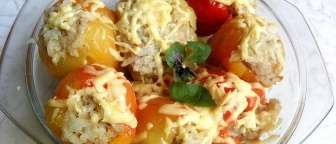 Фаршированный перец запеченный под сыром