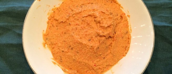 Хумус с печеным перцем