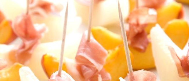 Дыня с ветчиной