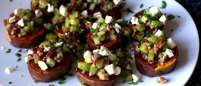 Сладкий картофель с орехами и сыром