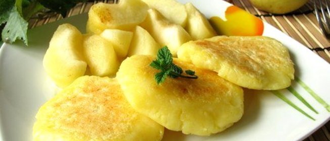 Яблочные блины с лимонной цедрой