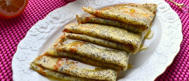 Маковые блины с цедрой лимона