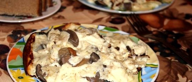 Омлет с маринованными грибами