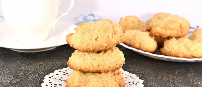 Белковое печенье с кокосом