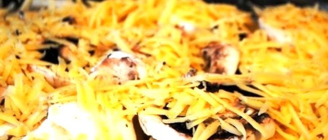 Запеканка с картофелем, цукини и грибами