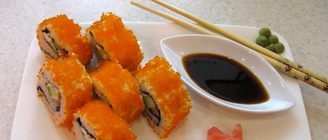 Ролл с лососем