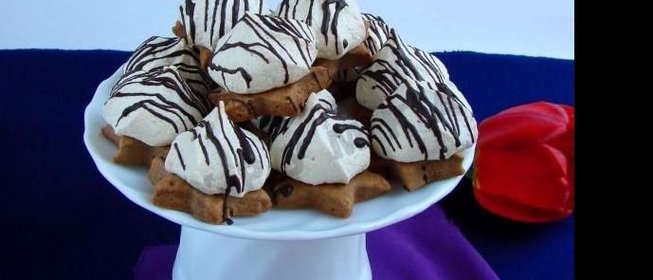 Шоколадное печенье с безе