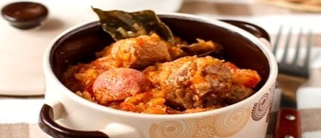 Капустная солянка с мясом