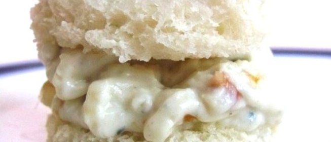 Канапе с сыром дор блю