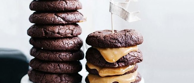 Шоколадное печенье со сгущенкой