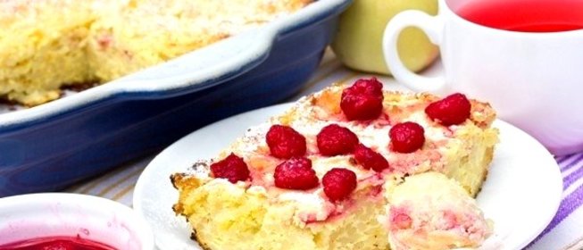 Творожная запеканка с персиками и спагетти